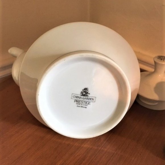 Vintage Coffee Pot by Prestige - Picture 3 of 3